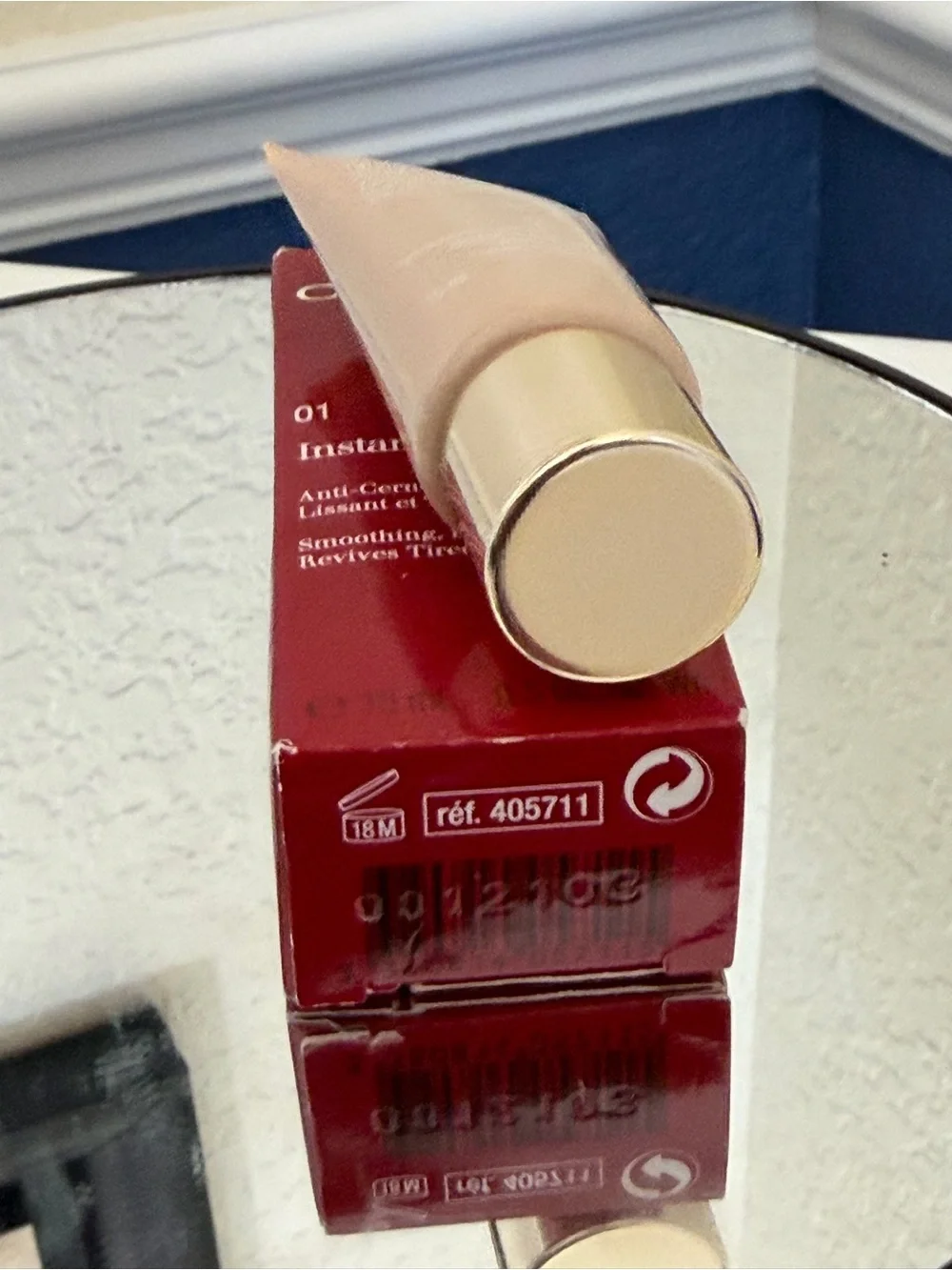 NWB Clarins instant concealer 01